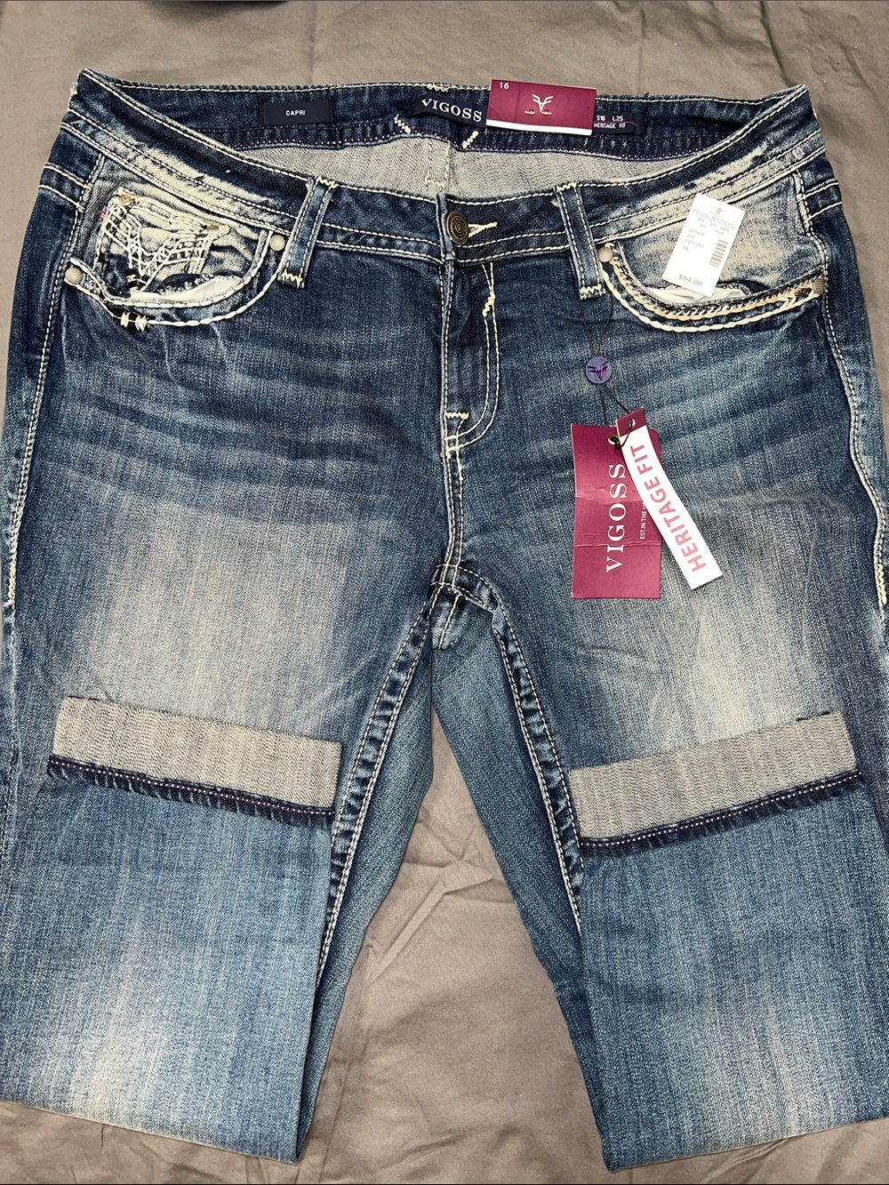 Vigoss Women's Medium Blue Distressed Boyfriend Capris